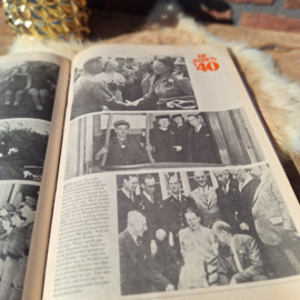 Vintage Uniek foto/verhaal boekje 'Juliana in zeventig bewogen jaren'