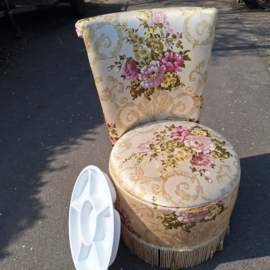 Vintage boudoir stoeltje met in de zitting opslagruimte