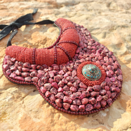 Tibetaans neckpiece/ ketting kralen' rood'  nr. 5