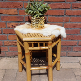 Vintage rotan/ bamboe hexagon tafeltje, H 35 cm.