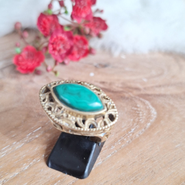 Ring "Ibiza 32", mt. 18 1/4, groene jade steen