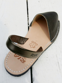 RIA MENORCA  Spaanse sandaaltjes avarcas handgemaakt -  model metallic brons-viega