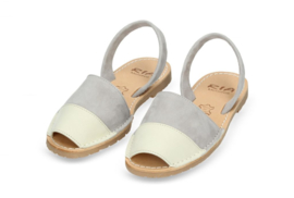 RIA MENORCA  Spaanse sandaaltjes avarcas handgemaakt -  model off white grijs