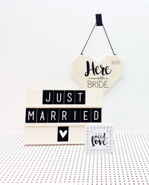 Houten hart "Here comes the bride"