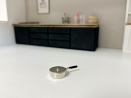 Kitchen | Saucepan with lid | low | 1.8cm