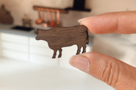 Kitchen | Wooden board | cow