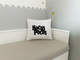 Halloween | 4 x 5 pillow | white | Hocus Pocus