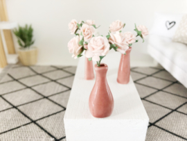 Lampen & Planten | bol | terra vaas met roze bloemen