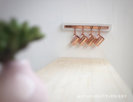 Kitchen | Wallrack with cups | copper