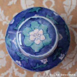gemberpot - blauw met roze bloem