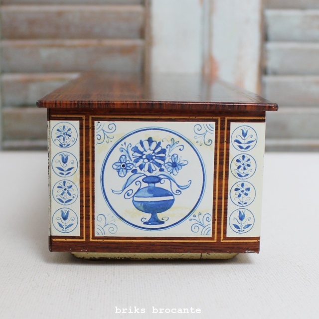 blik houtdecor met tegeltjes