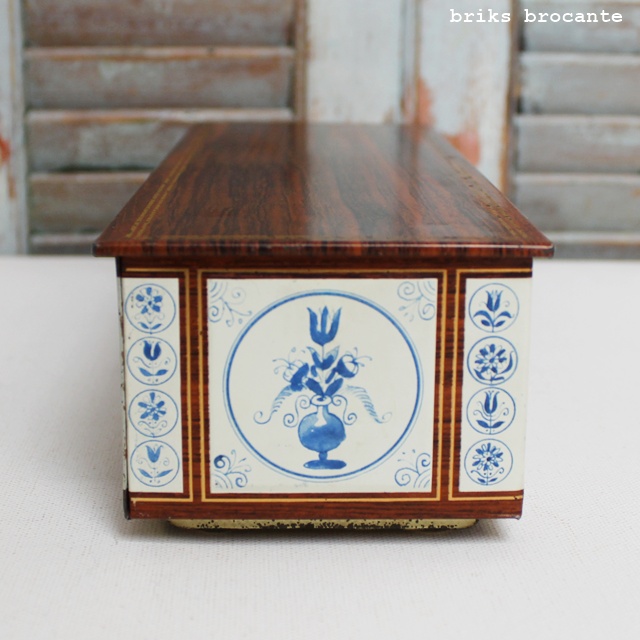 blik houtdecor met tegeltjes