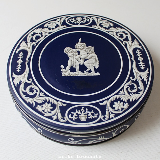 blik / koektrommel Wedgwood