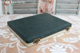cassette met verzilverde dessertlepels