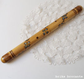 breinaaldenkoker - blauwe bloemen