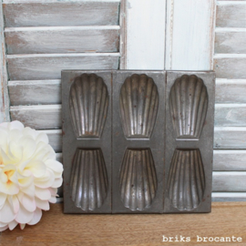 oude bakvorm madeleines