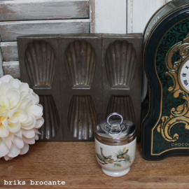 oude bakvorm madeleines