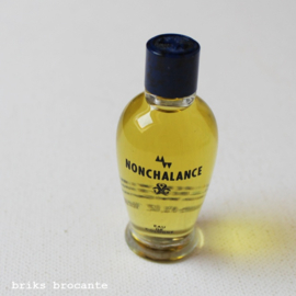 set Nonchalance