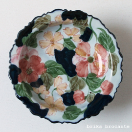 bonbonschaaltje op voet