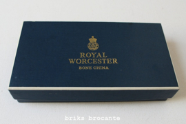 Royal Worcester giftset - snuisterij-schaaltje en houder
