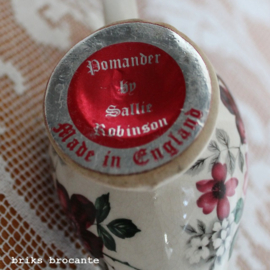 pomander - Sallie Robinson - olielamp