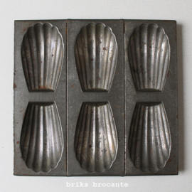 oude bakvorm madeleines