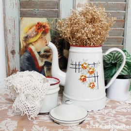 oude emaille koffiepot - wit met bloemen