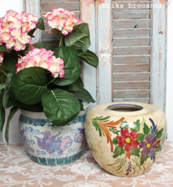vaas Pottery Huizen