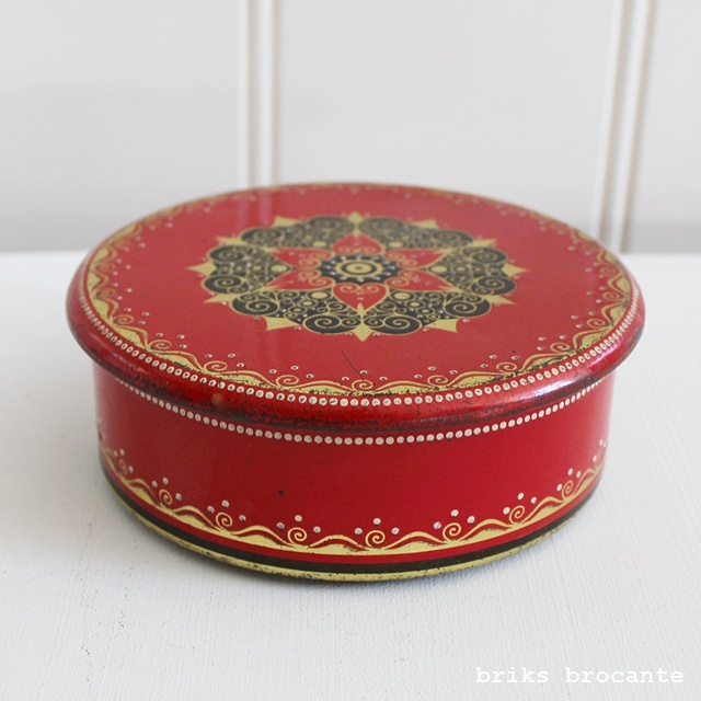 blikje rood met goud