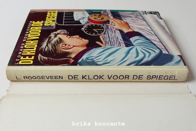 De klok voor de spiegel
