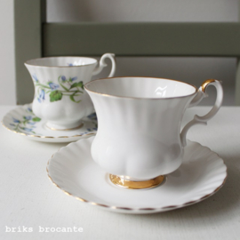 set kop en schotels - Royal Albert & Richmond