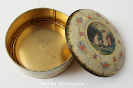 blikje rond - victoriaans gezin