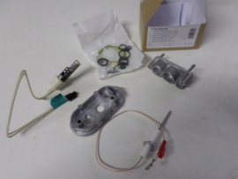 Nefit gloeiplug/ionisatiepen set 7736700318