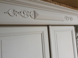Antieke landelijke grote Franse kast "Scandinavian blue"