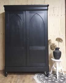 Antieke landelijke brocante poortkast "Pure Black"