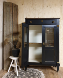 Antieke empire  landelijke vitrinekast Pure Black zwart