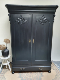 Antieke landelijke brocante kast "Pure Black"