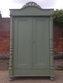 Oude antieke brocante kast "olive green"