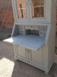 Antieke brocante buffetkast/secretaire "mineral grey"