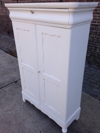 Antieke witte Biedermeier linnenkast / meidenkast VERKOCHT