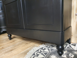 Antieke landelijke brocante poortkast "Pure Black"