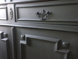 Antieke Biedermeier kuifkast / meidenkast "Pure Black"