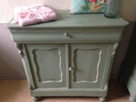 Biedermeier kinderkamer commode / linnenkast "Olive green"