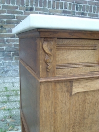 Antiek nachtkastje met marmeren blad VERKOCHT