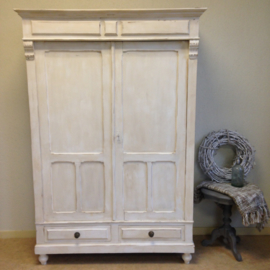 Antieke Franse brocante kast "Antique white"