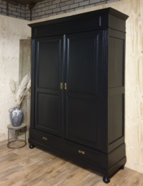 Antieke landelijke grote eikenhouten kast Pure Black XL