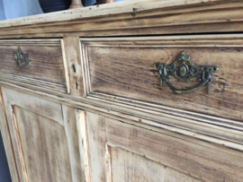 Antieke stoere sobere landelijke brocante meidenkast