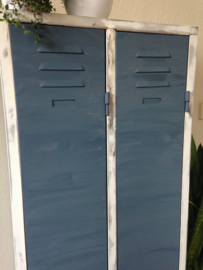 Oude stalen dubbele lockerkast / garderobekast met 2 deuren blauw