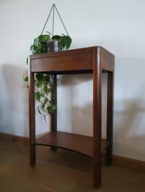 Retro vintage oud bijzettafeltje / plantentafel