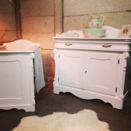 Brocante Biedermeier commode en ledikantje - VERKOCHT